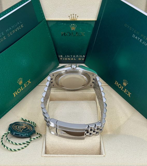 Rolex Datejust 41 126334 Image 4
